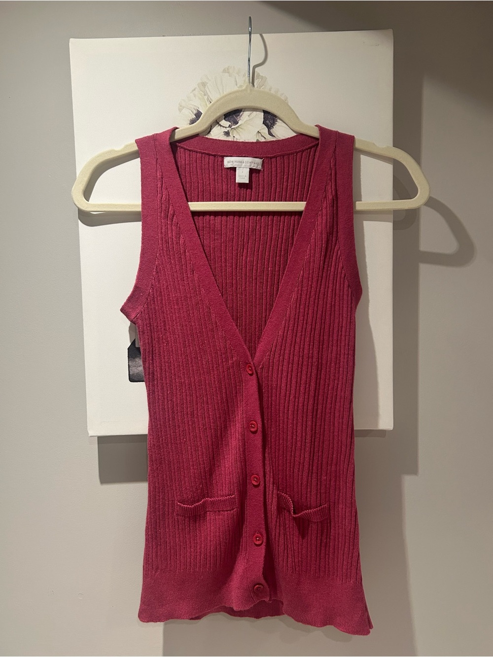 New York & Company Vintage Y2K Pink Ribbed Sweater Vest Women’s Small